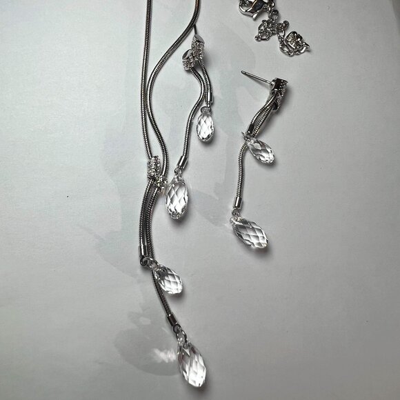 New, Never Worn, Uneven Clear Swarovski Crystal Teardrops Pendent and Earrings - Picture 1 of 12
